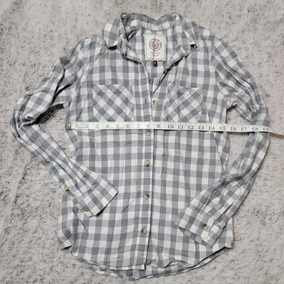 SO Plaid Flannel Shirt | Gray and White | Size Small - Picture 6 of 7